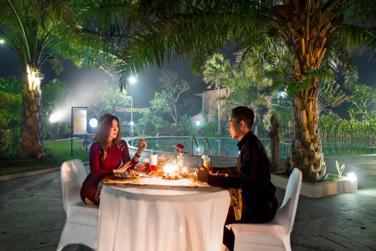 Ciptaningati Hotel Batu  Exterior foto